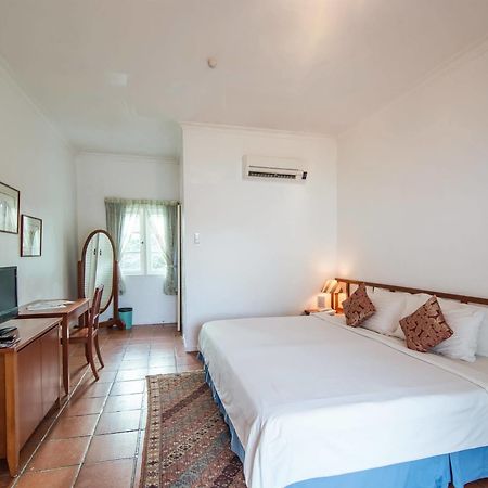 Riders Resort Kulai Eksteriør billede